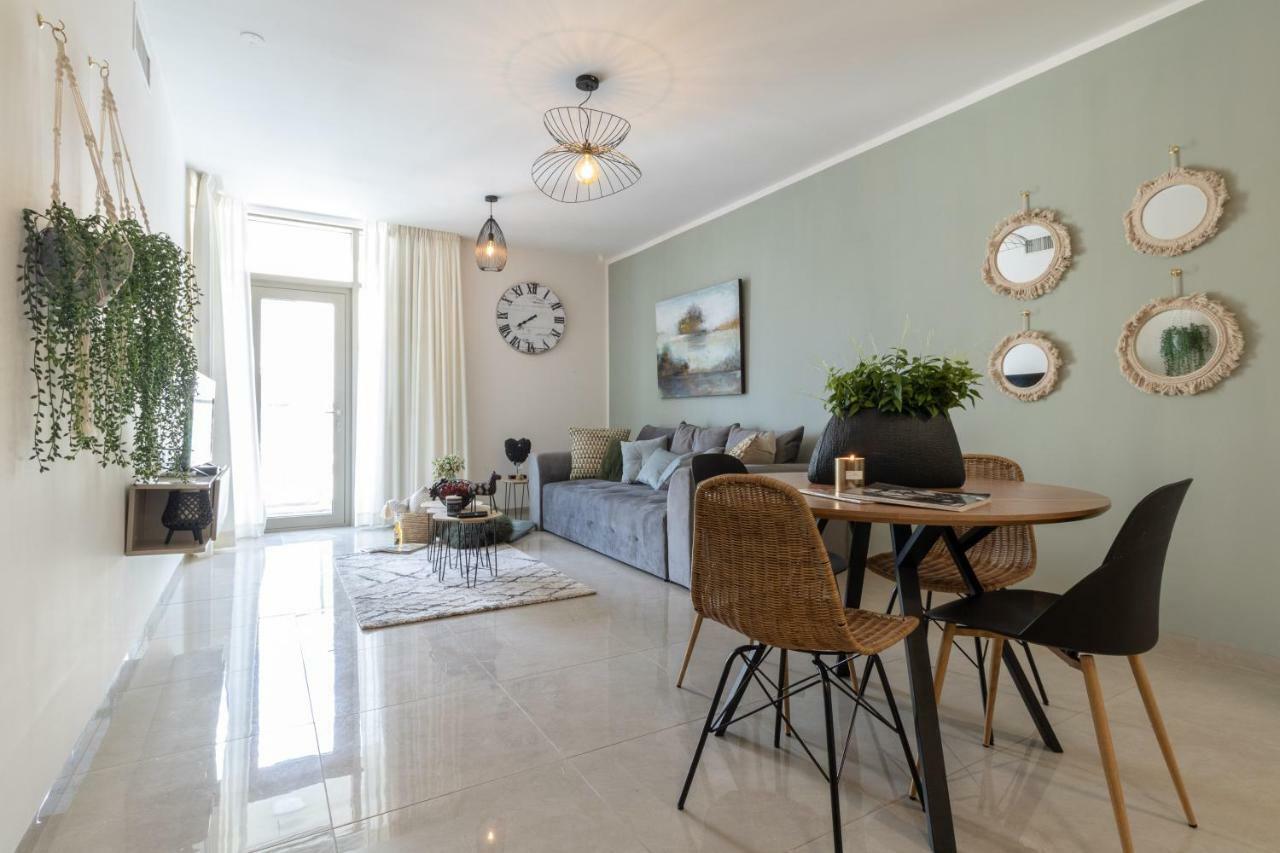 The Haneviim Court - Isrentals Yerusalem Bagian luar foto