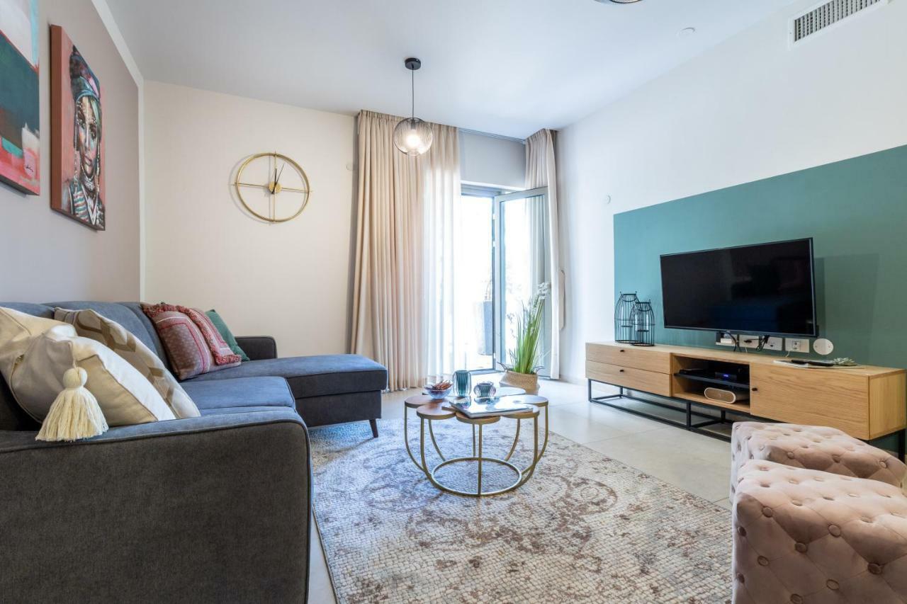 The Haneviim Court - Isrentals Yerusalem Bagian luar foto
