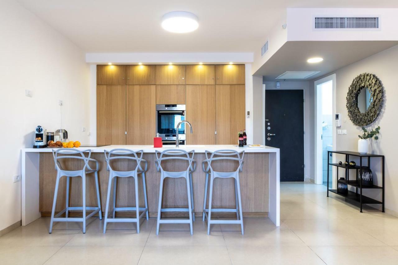The Haneviim Court - Isrentals Yerusalem Bagian luar foto