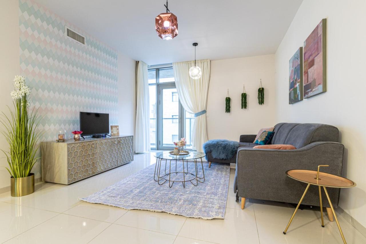 The Haneviim Court - Isrentals Yerusalem Bagian luar foto
